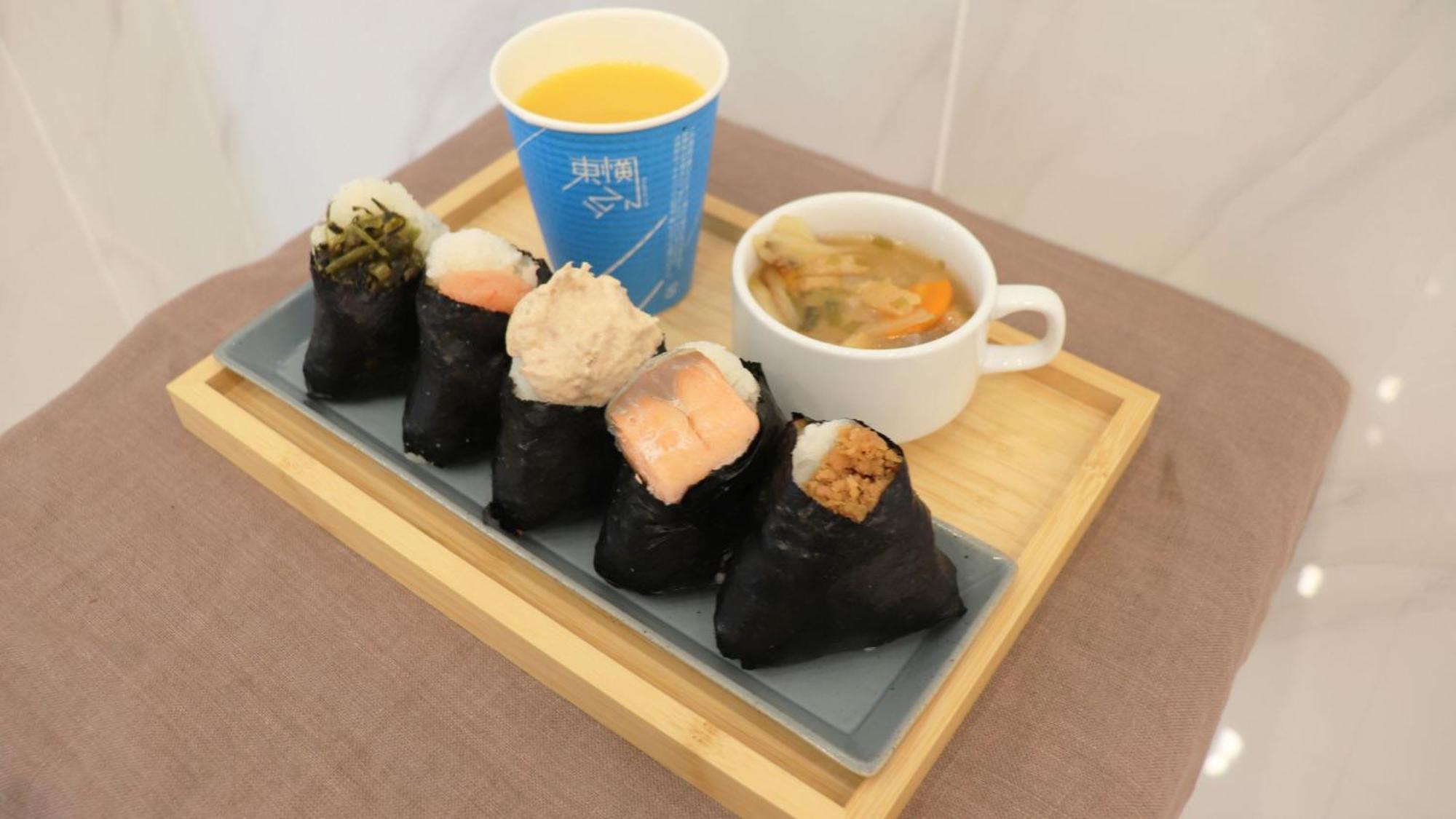 Toyoko Inn Tokyo Haneda Airport No.1 Eksteriør billede